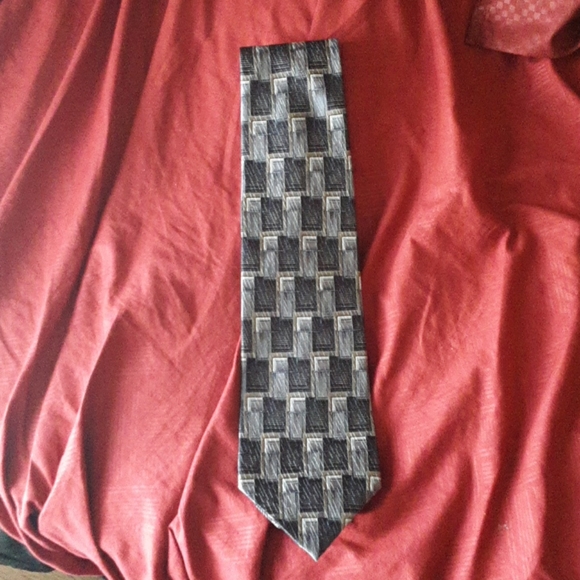 Tie - Picture 3 of 3